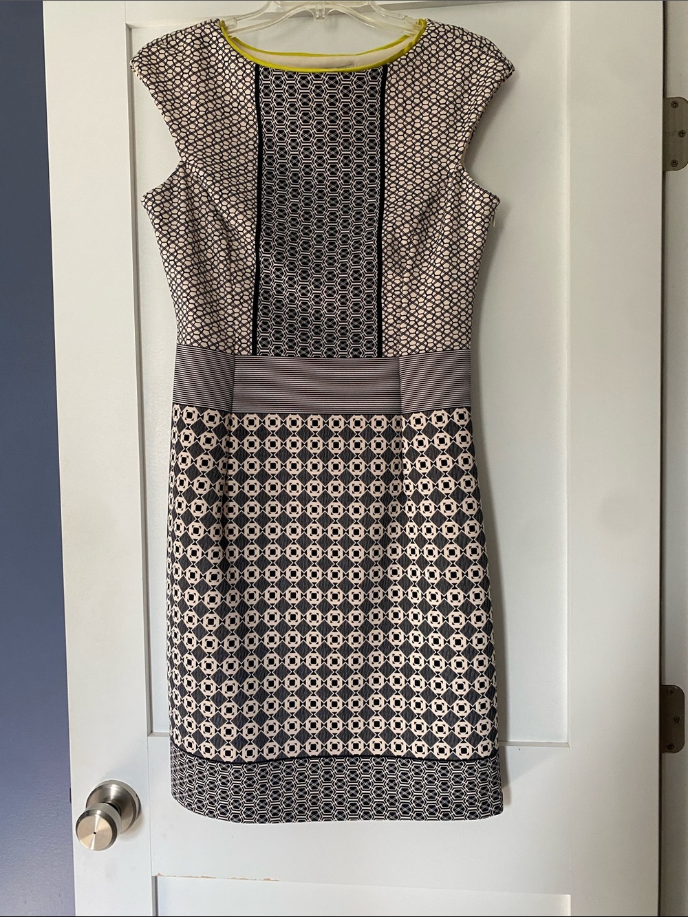 Maggy London Black and Cream Geometric Cap-Sleeve Sheath Dress with Yellow Trim